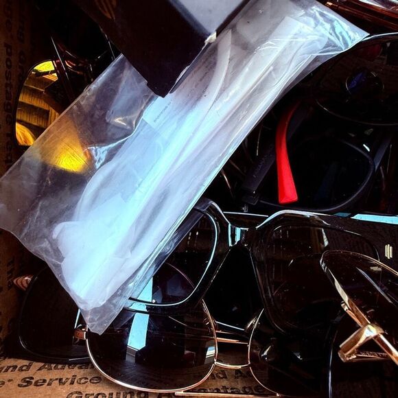 SUNGLASSES Lot Fifty (50) Pairs Name Brand Sunglasses Suncloud Foster Grant Sojo main image 7